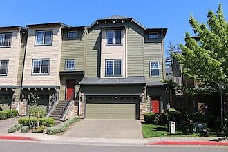 Beautiful end unit Town Home