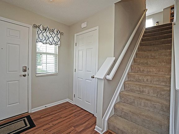 3rd image of 7849 Highbrook Dr