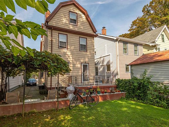3rd image of 84-07 104th St