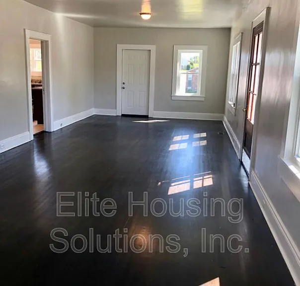 4672 W Lee Hwy — Photo 7