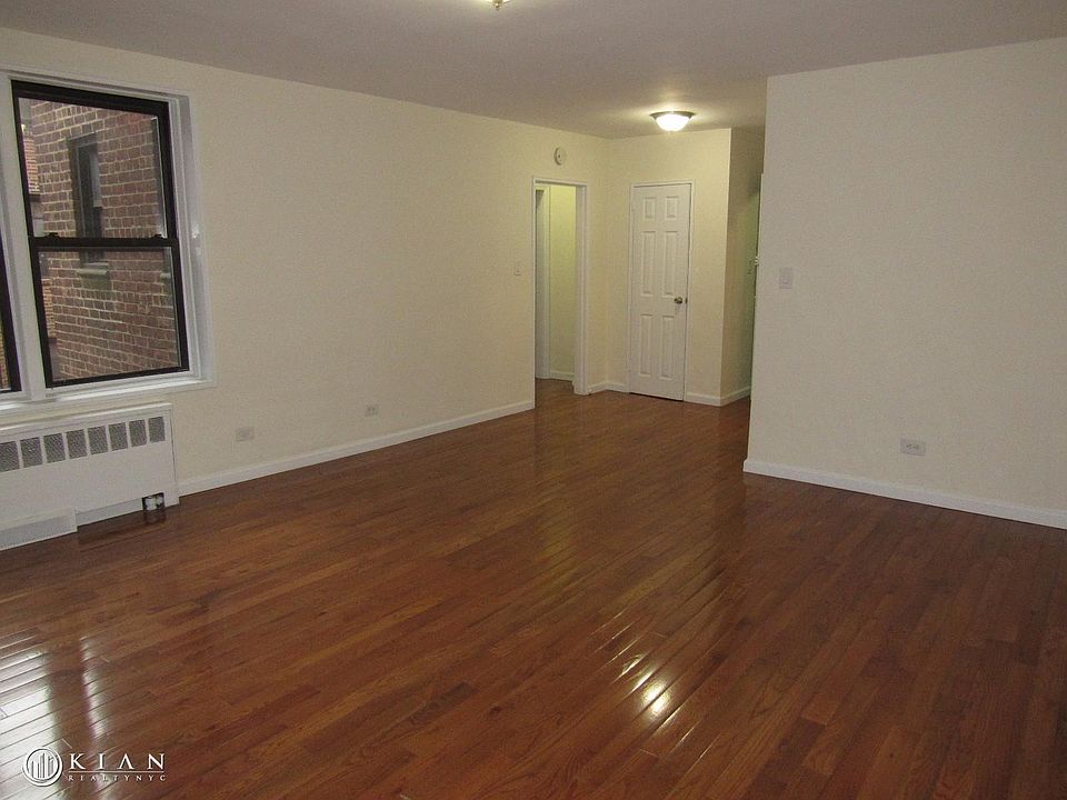 1st image of 14345 Sanford Ave APT 308