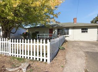 1956 Linnell Ave, Roseburg, OR 97471