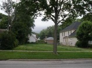 916 S Spring Rd, Elmhurst, IL 60126