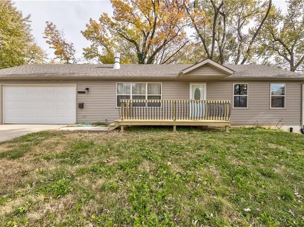 6515 Hardy St, Overland Park, KS 66202