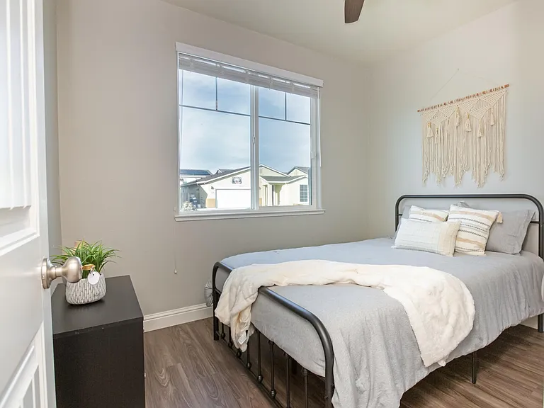 698 Marybelle Dr — Photo 16