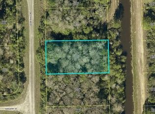 1966 Quintero Ln, Lehigh Acres, FL 33972