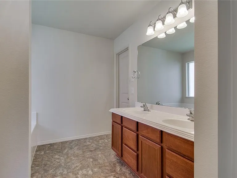 1432 Ocotillo Ln — Photo 6