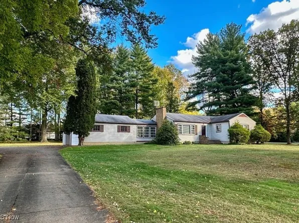 1724 Portal Dr NE, Warren, OH 44484
