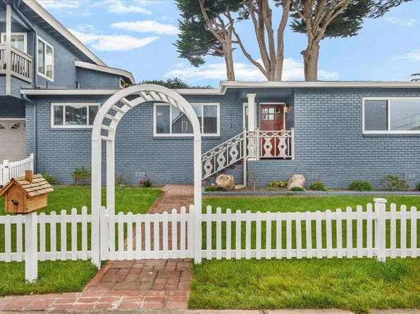 1141 Shell Ave, Pacific Grove, CA 93950