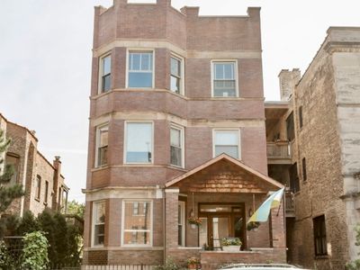 2627 N Kimball Ave, Chicago, IL, 60647