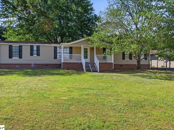 554 Berry Shoals Rd, Duncan, SC 29334