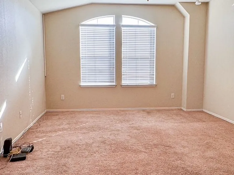 1237 Briscoe Ct — Photo 6