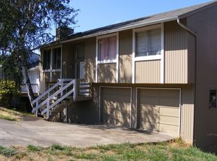 930 Prescott Ln, Springfield, OR 97477