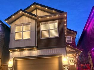 63 E Walgrove Way SE, Calgary, AB T2X4A3