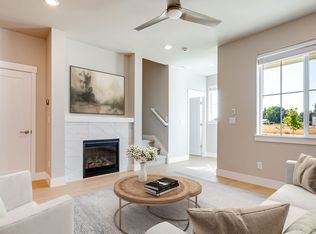 4232 SE Century Blvd, Hillsboro, OR 97123