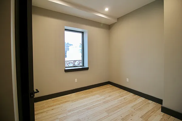 Rented by Hagstrom Management Inc | media 28