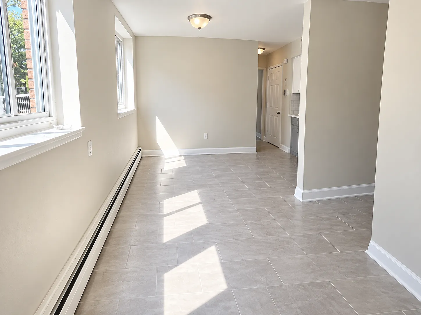 2 bed, 650 sqft, $1,750 — Photo 3