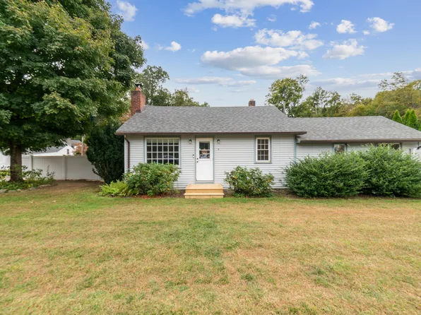 9 Todds Road, Newtown, CT 06482