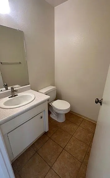 1390 Southwood Dr #A — Photo 7