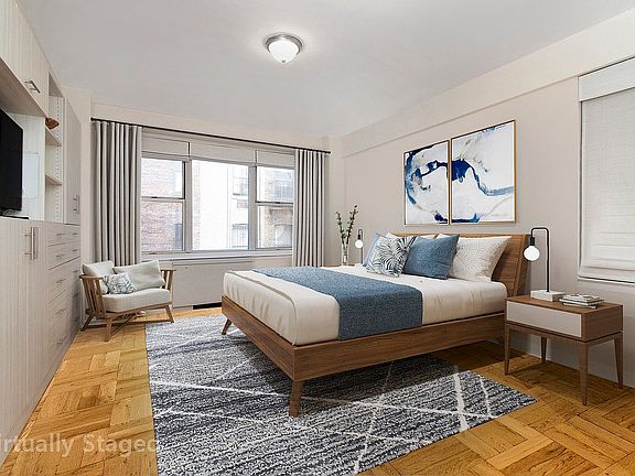 3rd image of 33 Greenwich Ave APT 4K