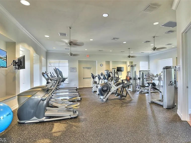 3200 Birch Tree Ln — Photo 35