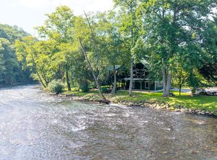 322 Theron McCray Rd, Hayesville, NC 28904