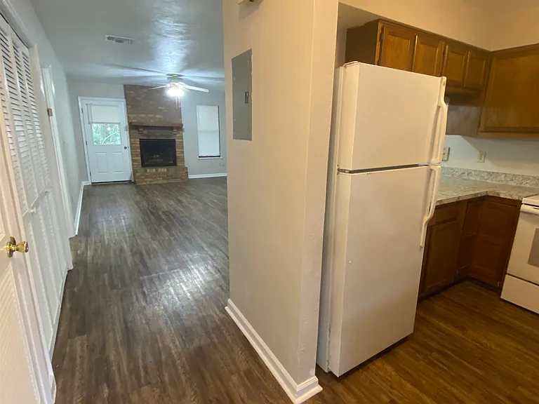 2923 Woodrich Dr #A — Photo 2
