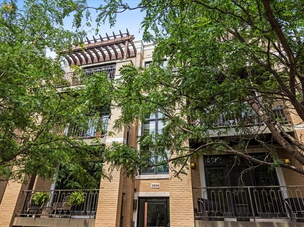 2004 W Erie St APT 3W, Chicago, IL 60612