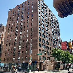 301 East 62nd Street in Lenox Hill
