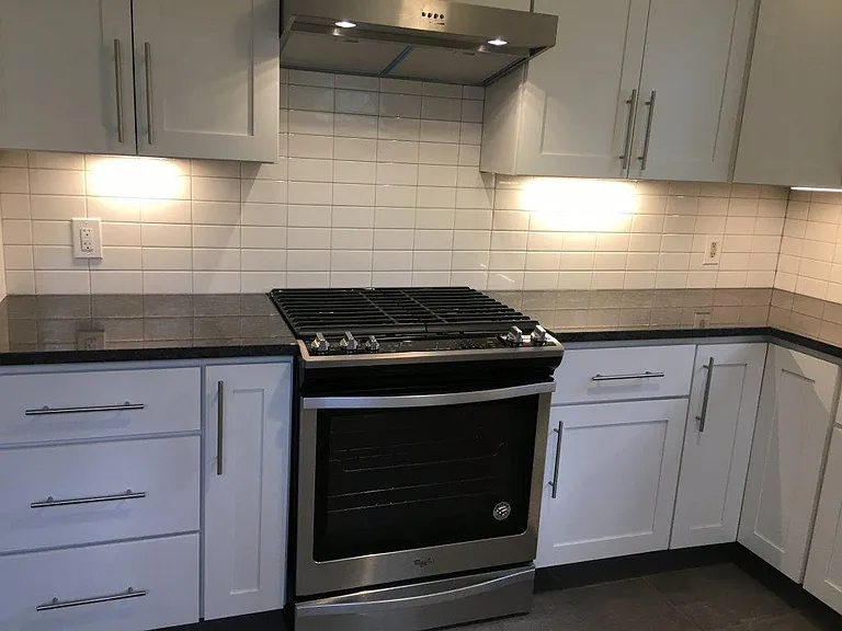 407 Walnut St — Photo 4