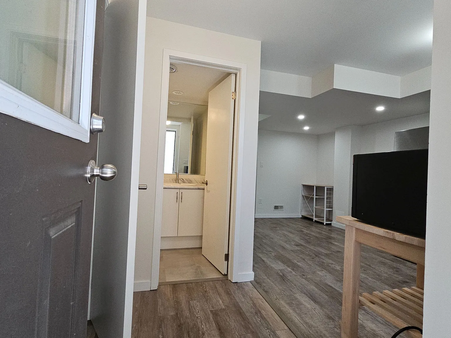 1 bed, $2,000 — Photo 4