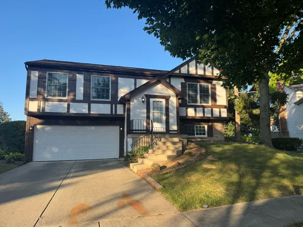 505 Arlington Ct, Vernon Hills, IL 60061