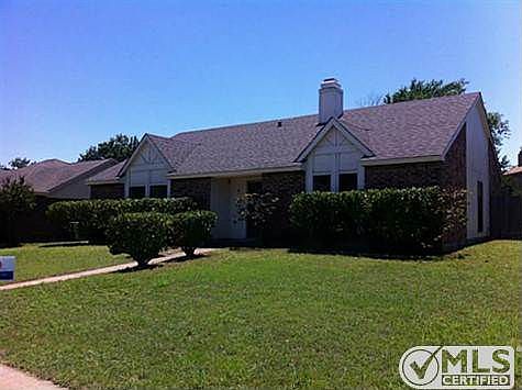 2nd image of 412 S Cannady Dr