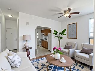 206 Augusta Ave FLOOR 2, Toronto, ON M5T 2L6