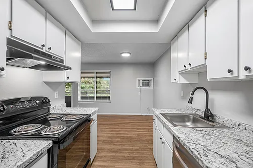 Floor plan 304