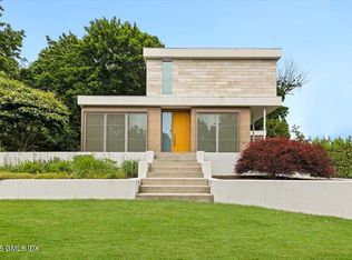 29 Lockwood Dr, Old Greenwich, CT 06870