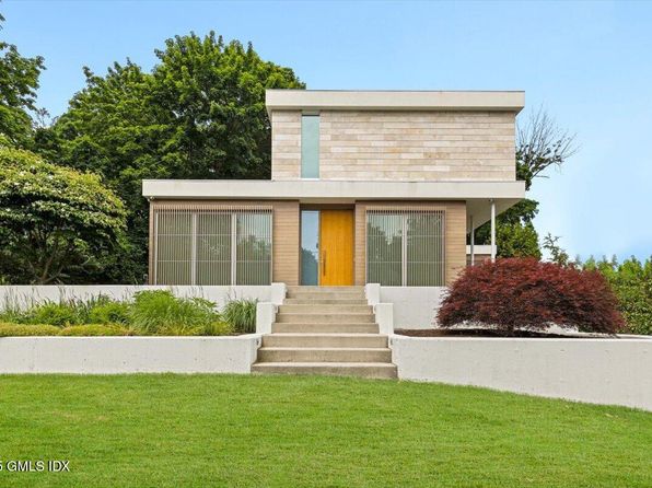 29 Lockwood Dr, Old Greenwich, CT 06870