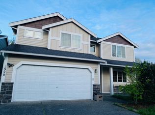 1020 Ilwaco Pl NE, Renton, WA 98059