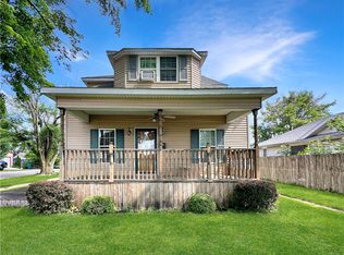 1220 Dewitt Ave, Mattoon, IL 61938