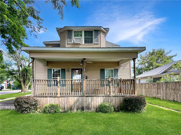 1220 Dewitt Ave, Mattoon, IL 61938