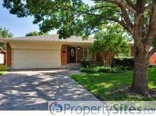 10125 Ridgehaven Dr, Dallas, TX 75238