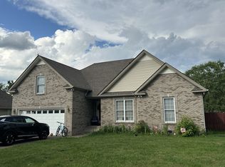 153 Foxrun, Springfield, TN 37172
