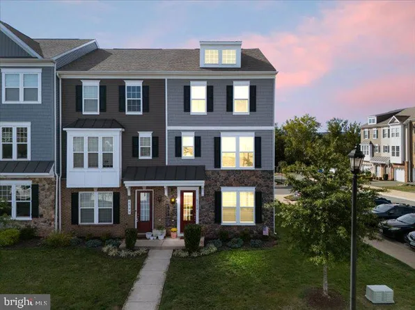 6300 Berkley Bridge Pl, Haymarket, VA 20169