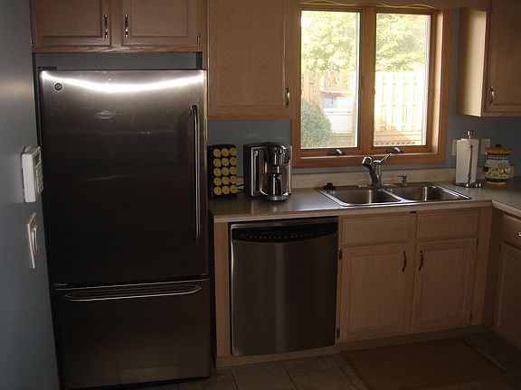 2nd image of 1330 Quail Ct