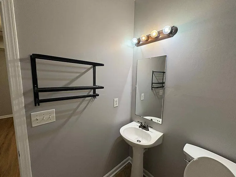 1213 Chinook Cir — Photo 31