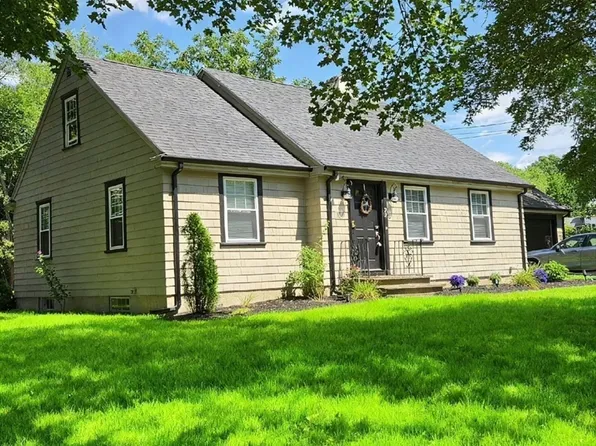 22 May St, North Attleboro, MA 02760