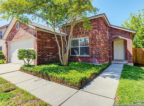2nd image of 10223 Silverbrook Pl