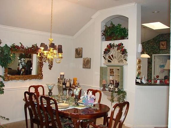 4th image of 6820 Forest Hills Dr