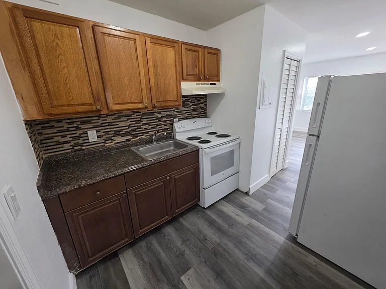 1021 Henrietta Ave #1019-5 — Photo 4