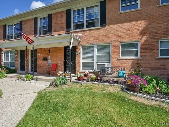 2906 W Thirteen Mile Rd #3, Royal Oak, MI 48073